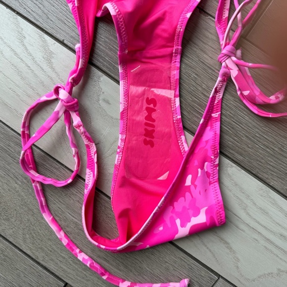 SKIMS Recycled Swim Dippy Tie | Size: Large - Picture 3 of 6